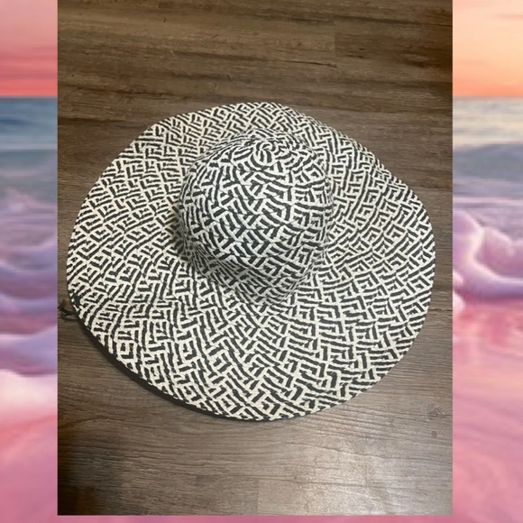 Beach Please Tote Bag w/ Beach Hat - Pool - Picture 2 of 3